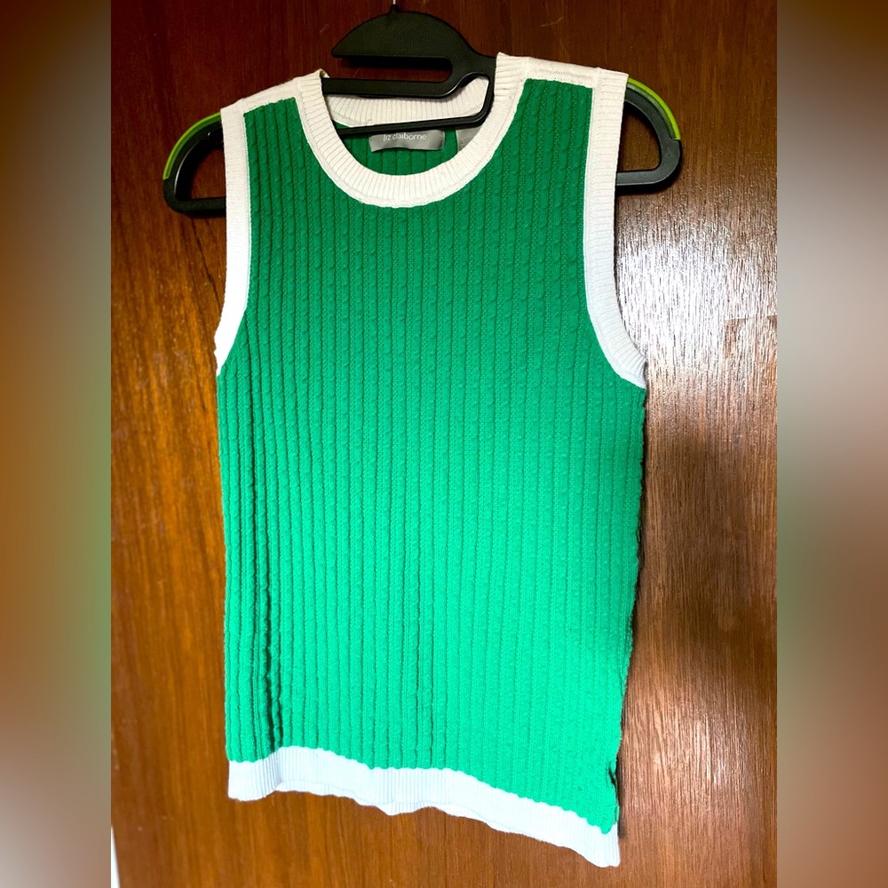 Vintage Stylish Modern Pretty Cute Green White Liz Claiborne Tank Top Sweater